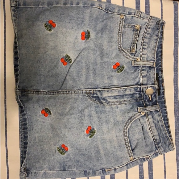 Forever 21 Dresses & Skirts - Denim & cherry miniskirt